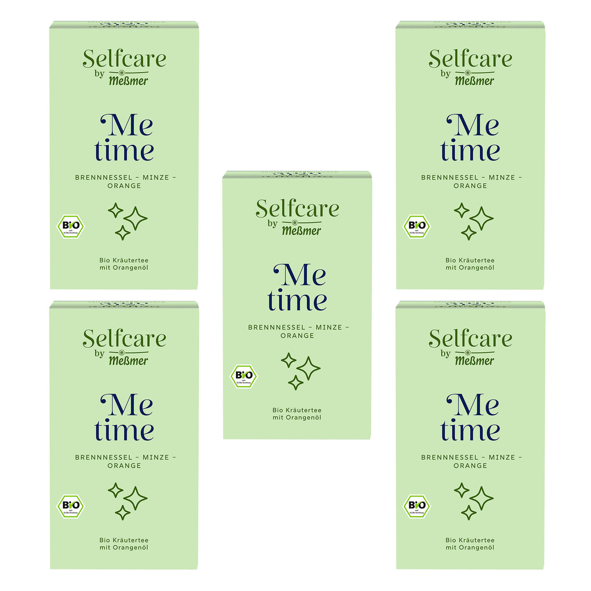 Fünf Packungen Bio Me time Kräutertee mit Brennnessel, Minze und Orangenöl, grüne Verpackung mit Bio-Siegel, aromatischer Tee für Entspannungsmomente.